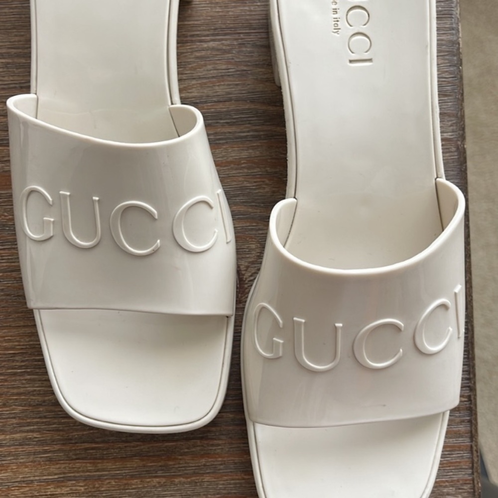 GUCCI Cream Rubber Slide Sandal 39 - Picture 7 of 8